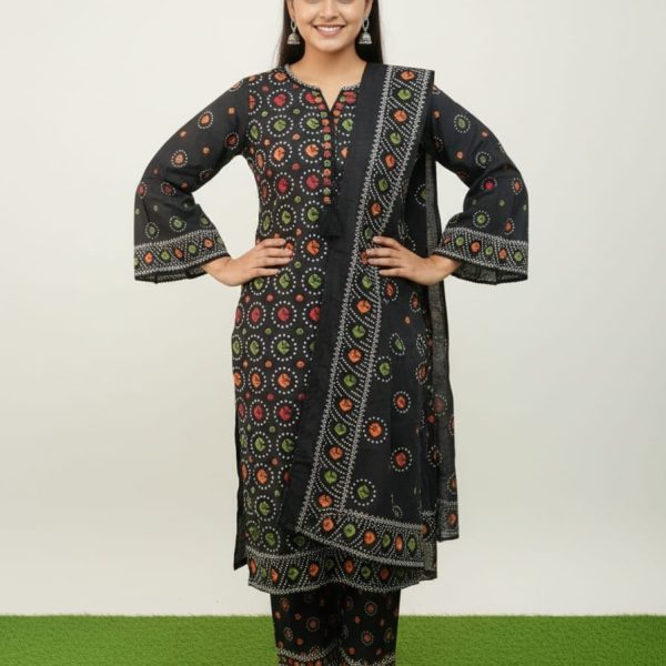 New 3 Piece Printed Khaddar Stitched